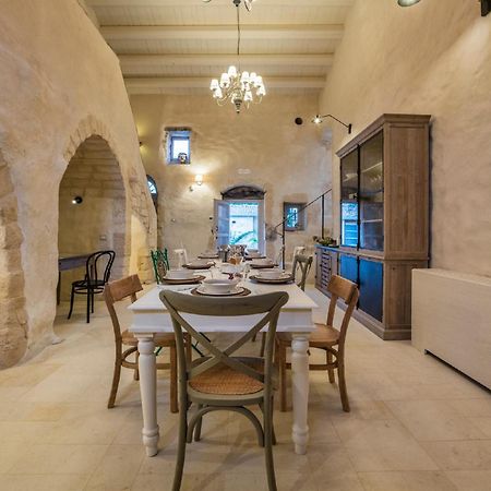 منزل الضيف دونافوغاتا  في Terre Di Cavalusi Relais المظهر الخارجي الصورة