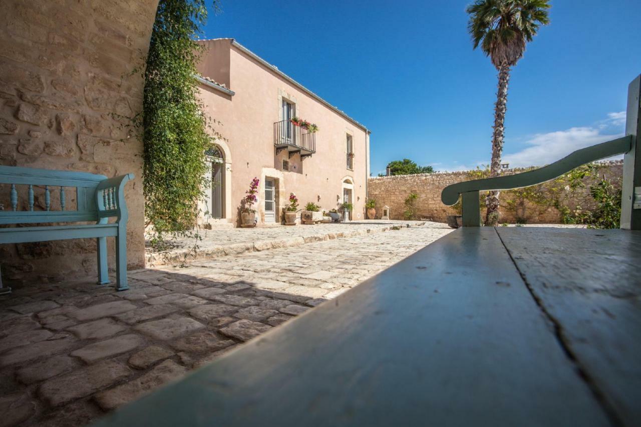 منزل الضيف دونافوغاتا  في Terre Di Cavalusi Relais المظهر الخارجي الصورة