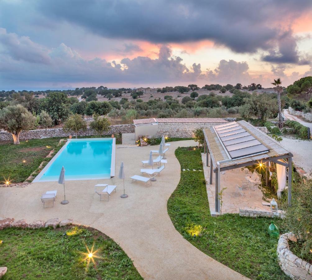 منزل الضيف دونافوغاتا  في Terre Di Cavalusi Relais المظهر الخارجي الصورة